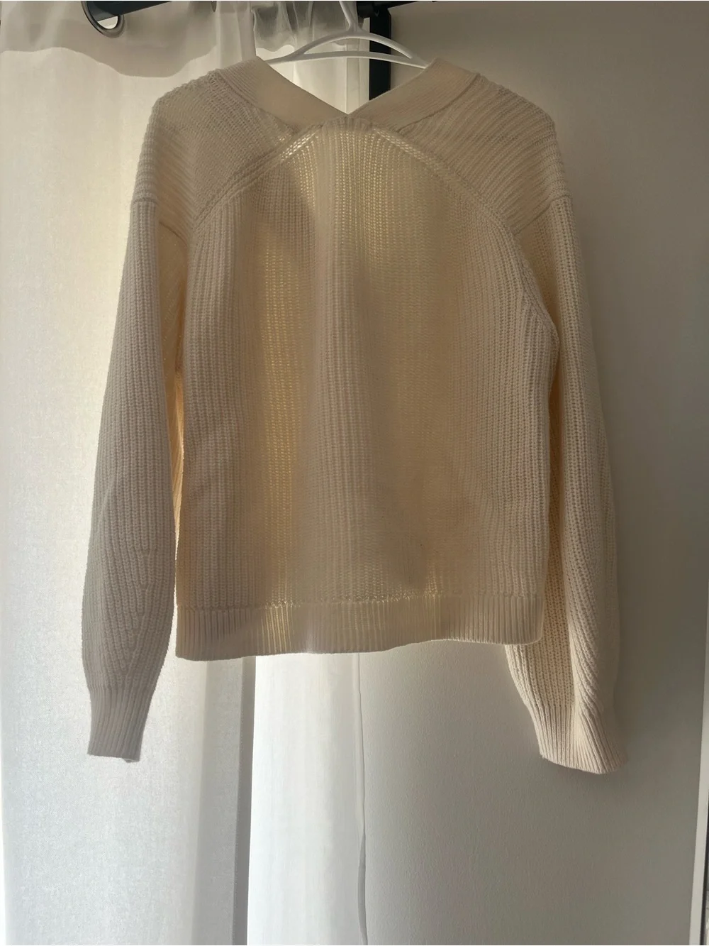 H&M Cream Rib-Knit V-Neck Button Cardigan - Picture 2 of 4
